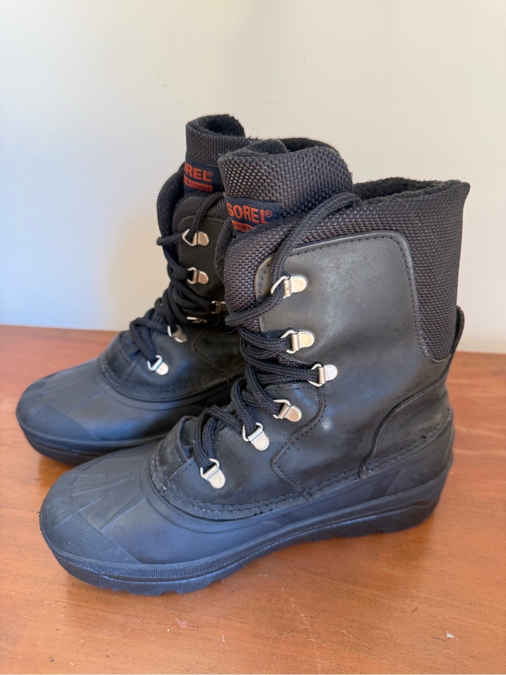 Sorel Kaufman Canada Black Waterproof Vintage Leather Rubber Black Boots, size 7